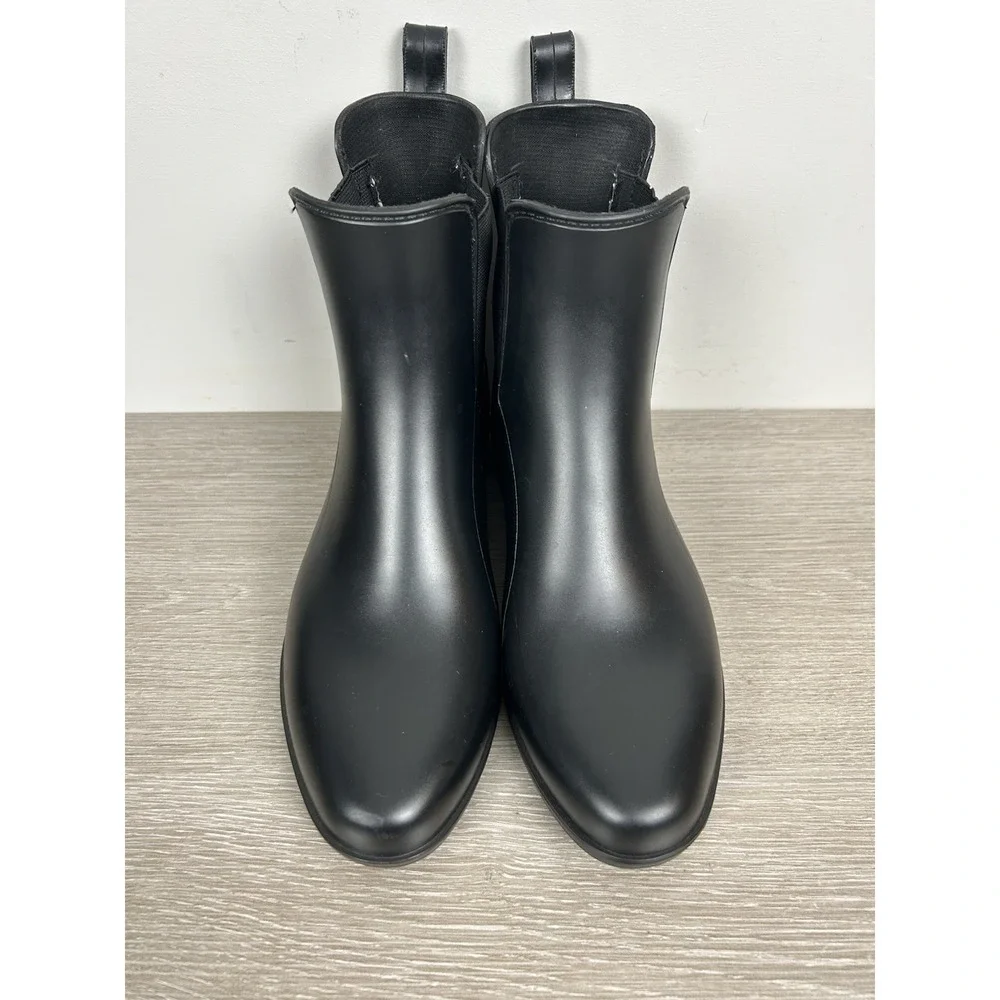 A New Day Women's Chelsea Black Pull On Flats Rain Boots Size 6 Waterproof EUC